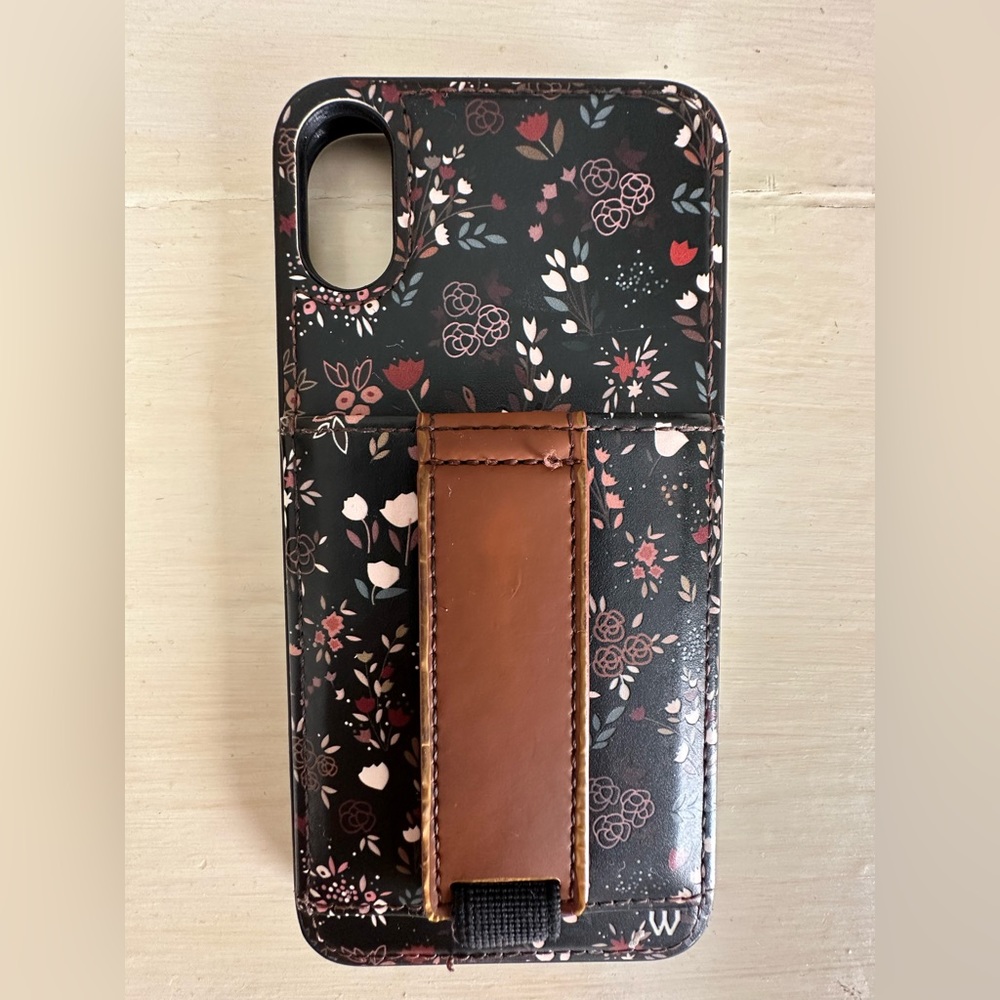 Wall Case Midnight Floral for iPhone 10